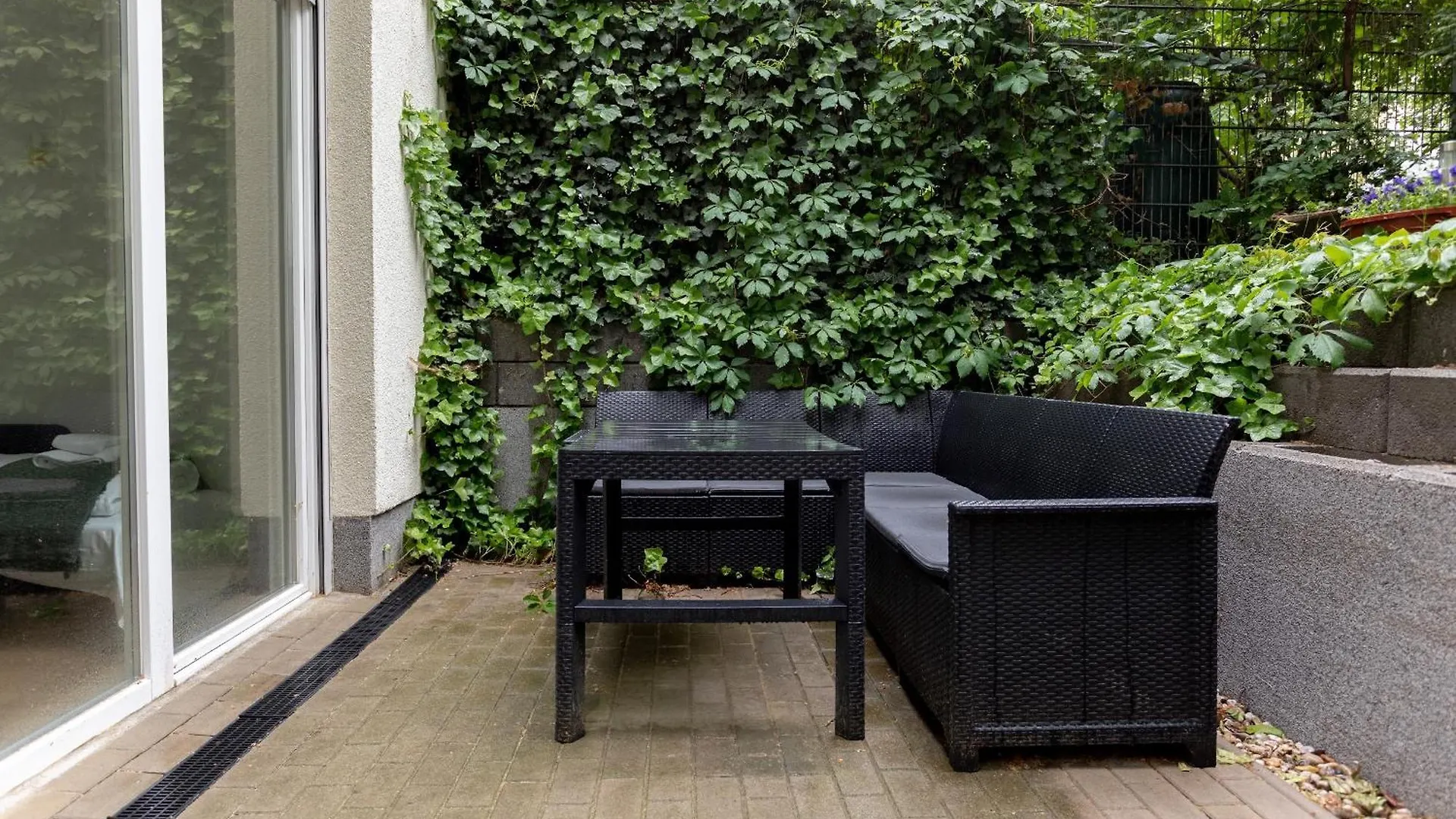 Global Living - Design Apartment I Central I Beamer I Kitchen I Terrace I Berlijn Duitsland