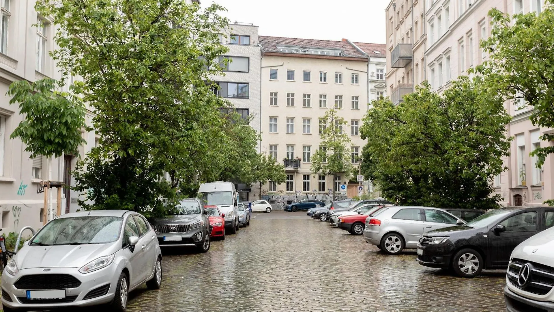 Global Living - Design Apartment I Central I Beamer I Kitchen I Terrace I Berlijn Duitsland