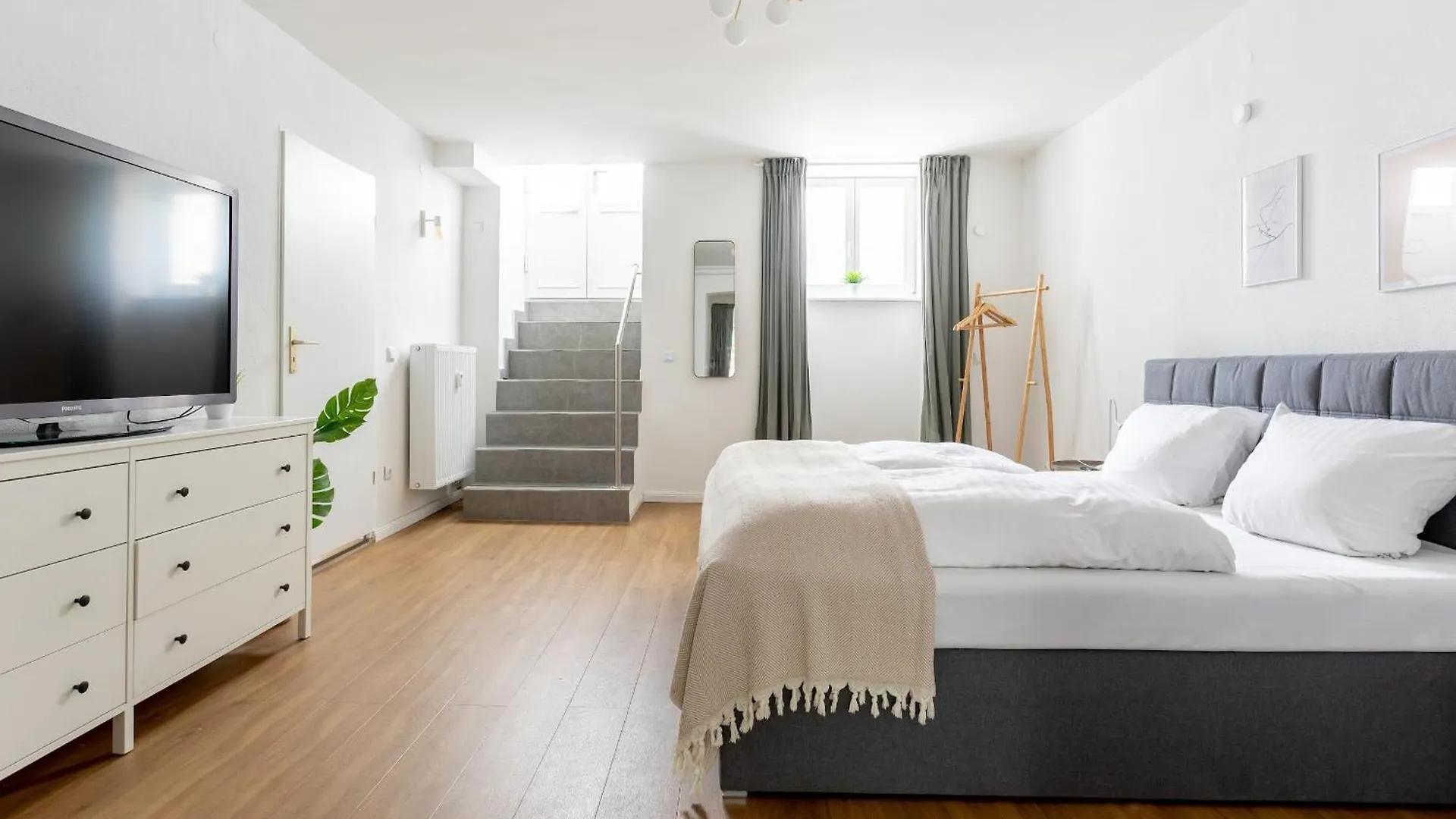 Global Living - Design Apartment I Central I Beamer I Kitchen I Terrace I Berlijn