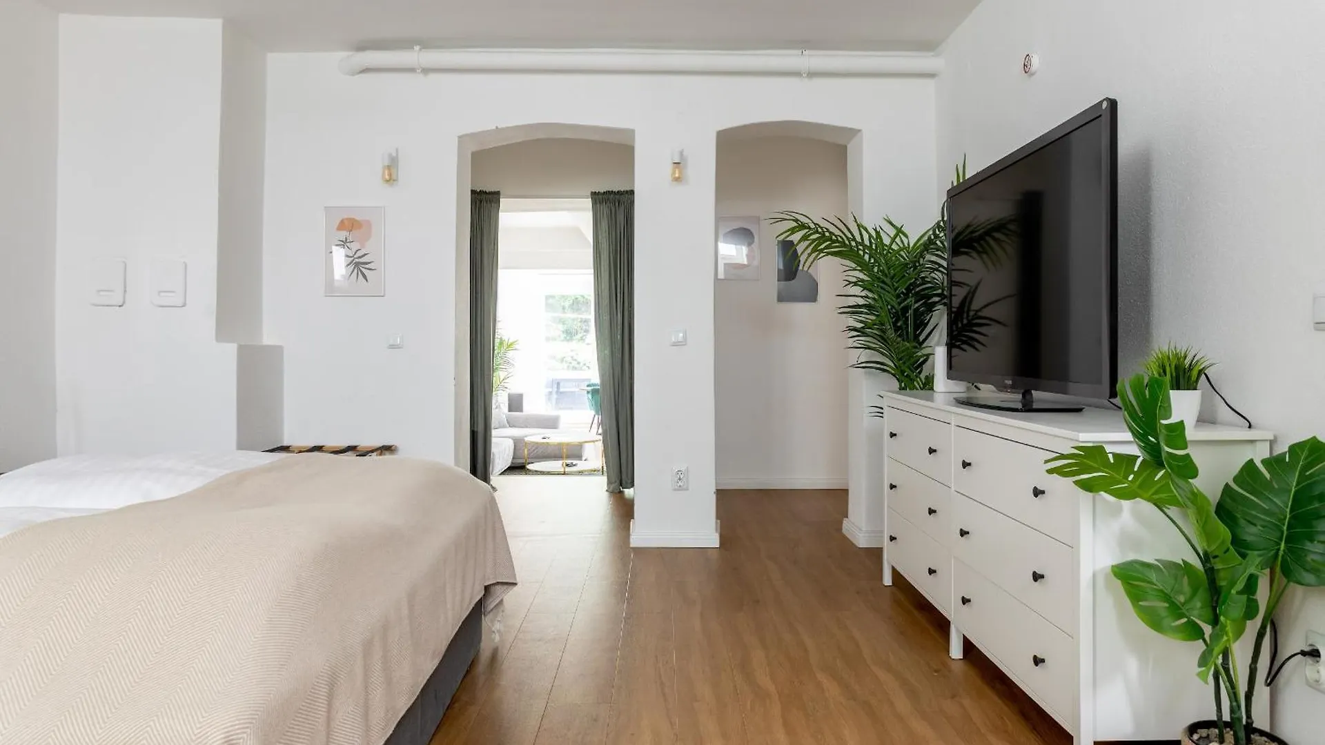 Global Living - Design Apartment I Central I Beamer I Kitchen I Terrace I Berlijn