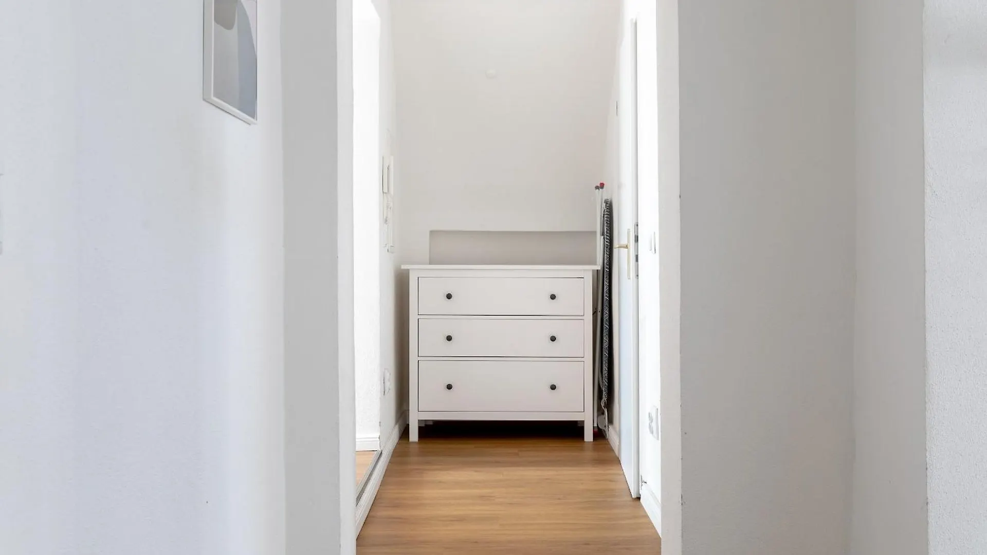 Global Living - Design Apartment I Central I Beamer I Kitchen I Terrace I Berlijn Duitsland