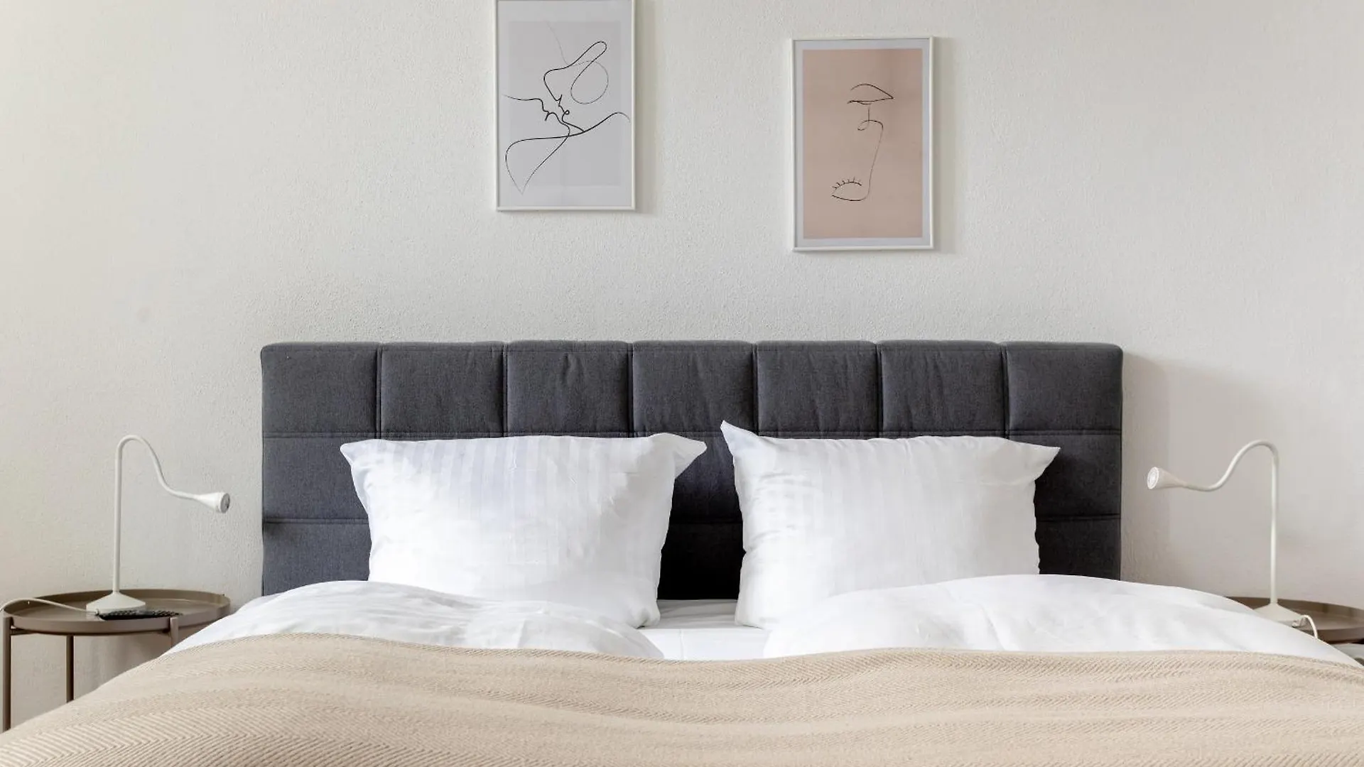 Global Living - Design Apartment I Central I Beamer I Kitchen I Terrace I Berlin