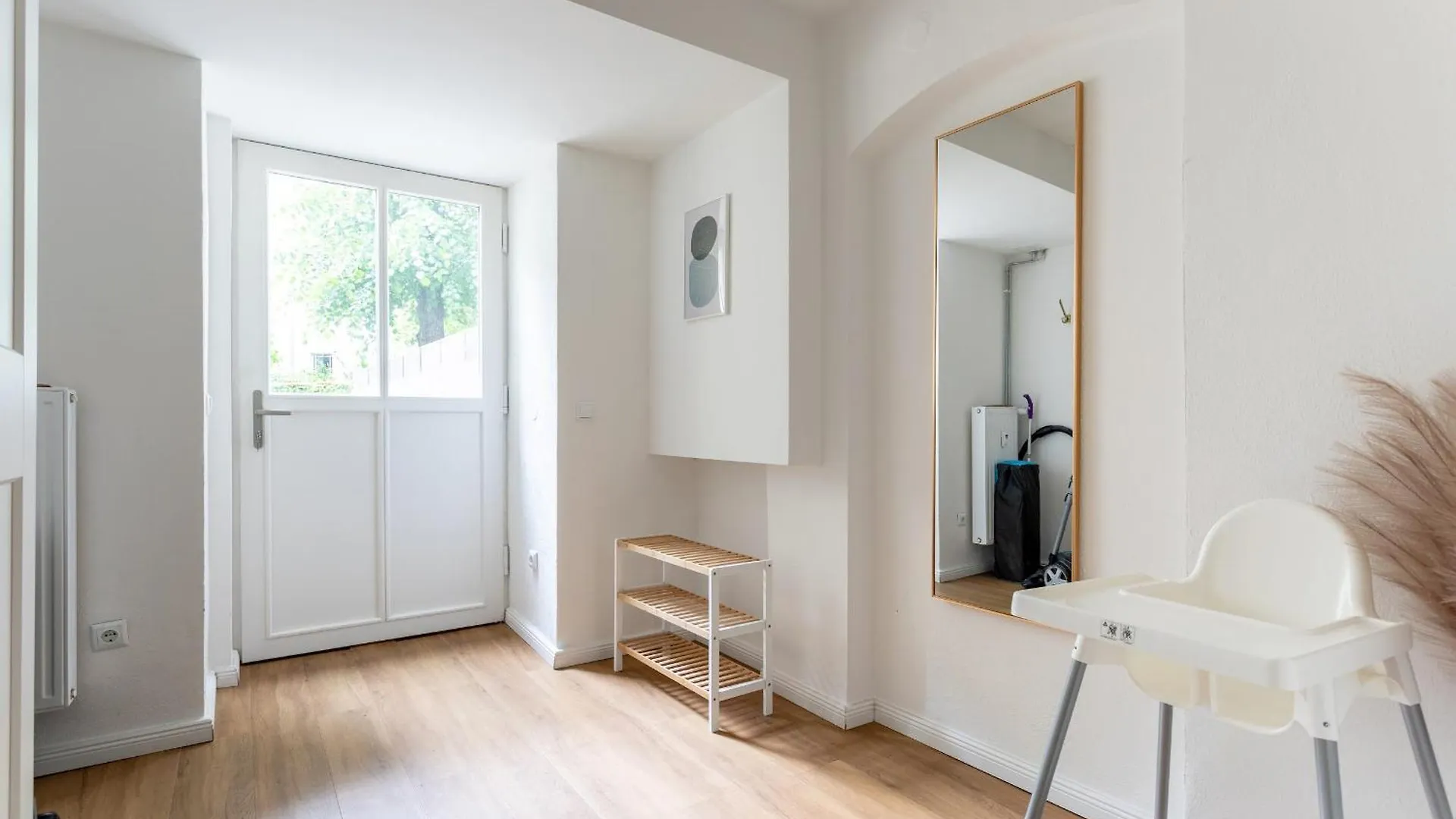 Global Living - Design Apartment I Central I Beamer I Kitchen I Terrace I Berlin
