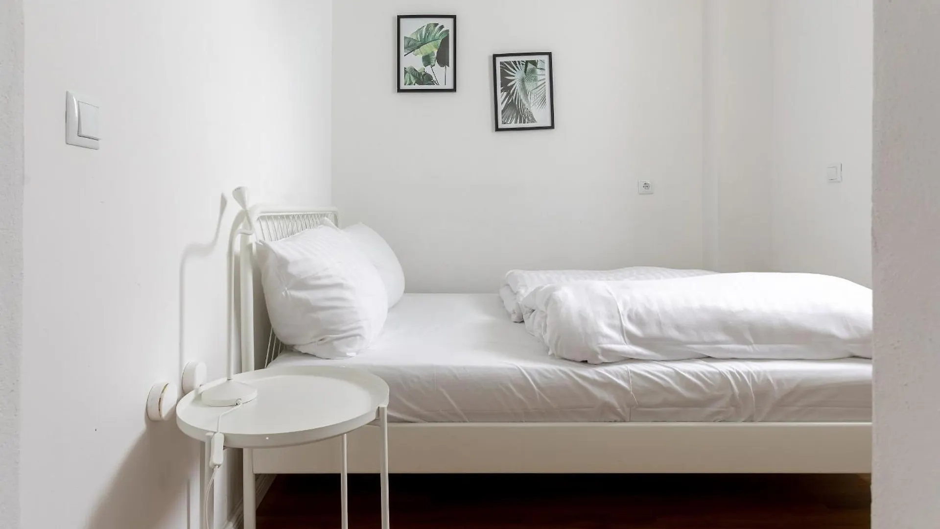 Global Living - Design Apartment I Central I Beamer I Kitchen I Terrace I Berlin