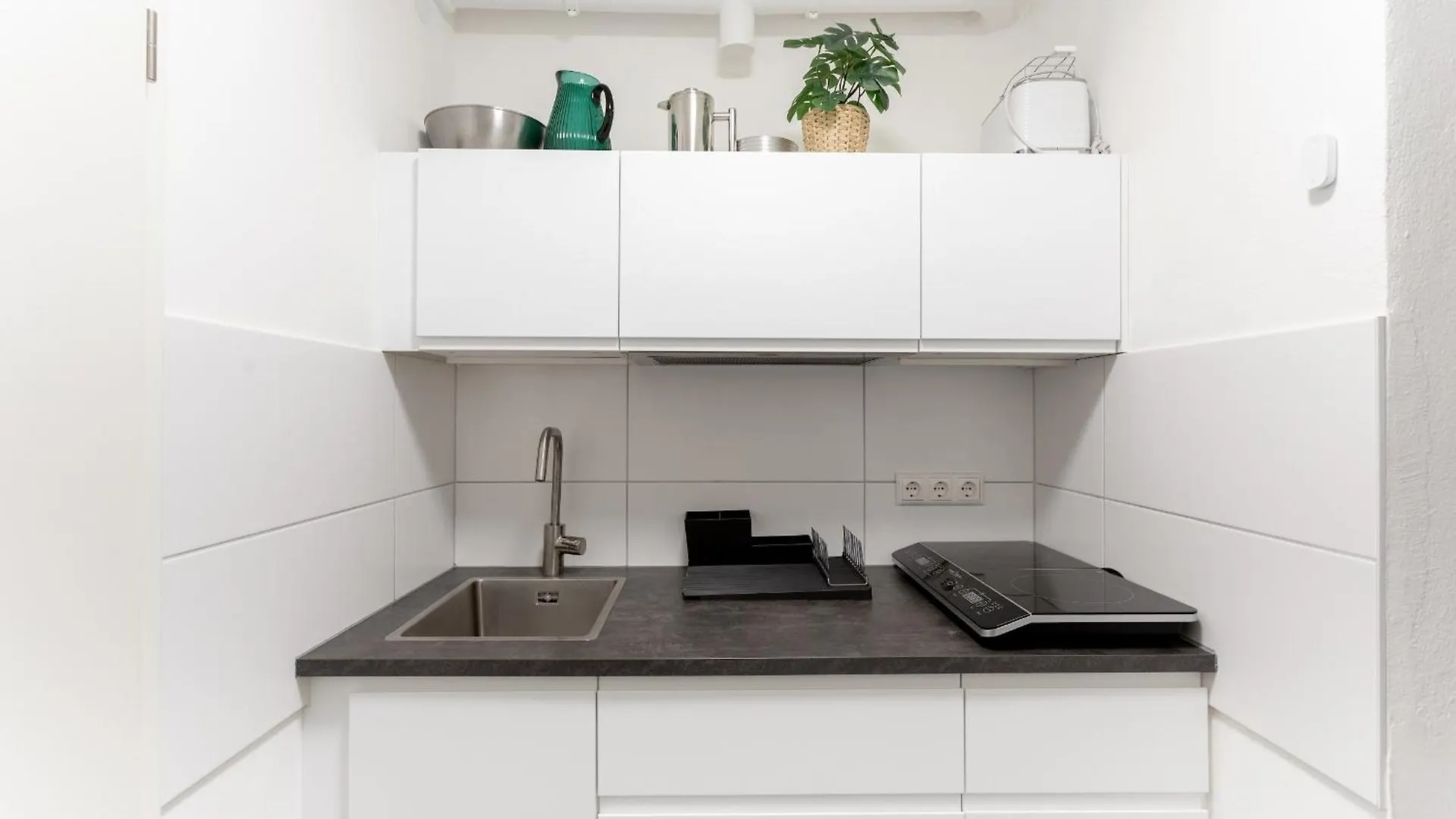 Global Living - Design Apartment I Central I Beamer I Kitchen I Terrace I Berlin Deutschland